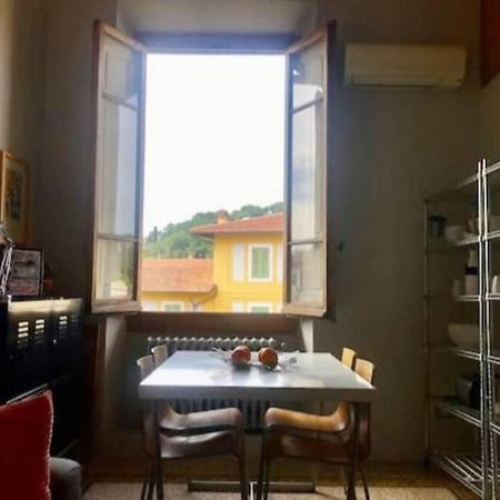 Sunny Top Floor In San Frediano Firenze Bagian luar foto