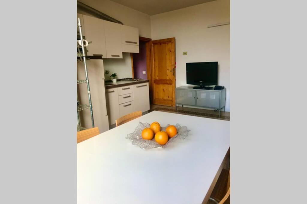 Sunny Top Floor In San Frediano Firenze Bagian luar foto